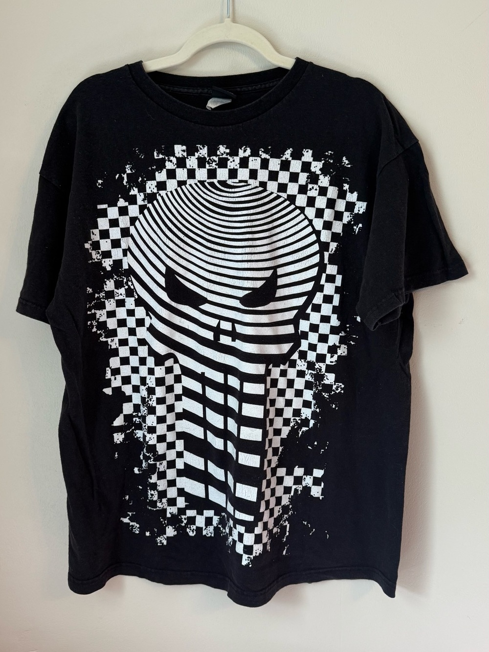 Marvel Comics Mad Engine The Punisher Vintage Black Graphic Tee 80's Art Work